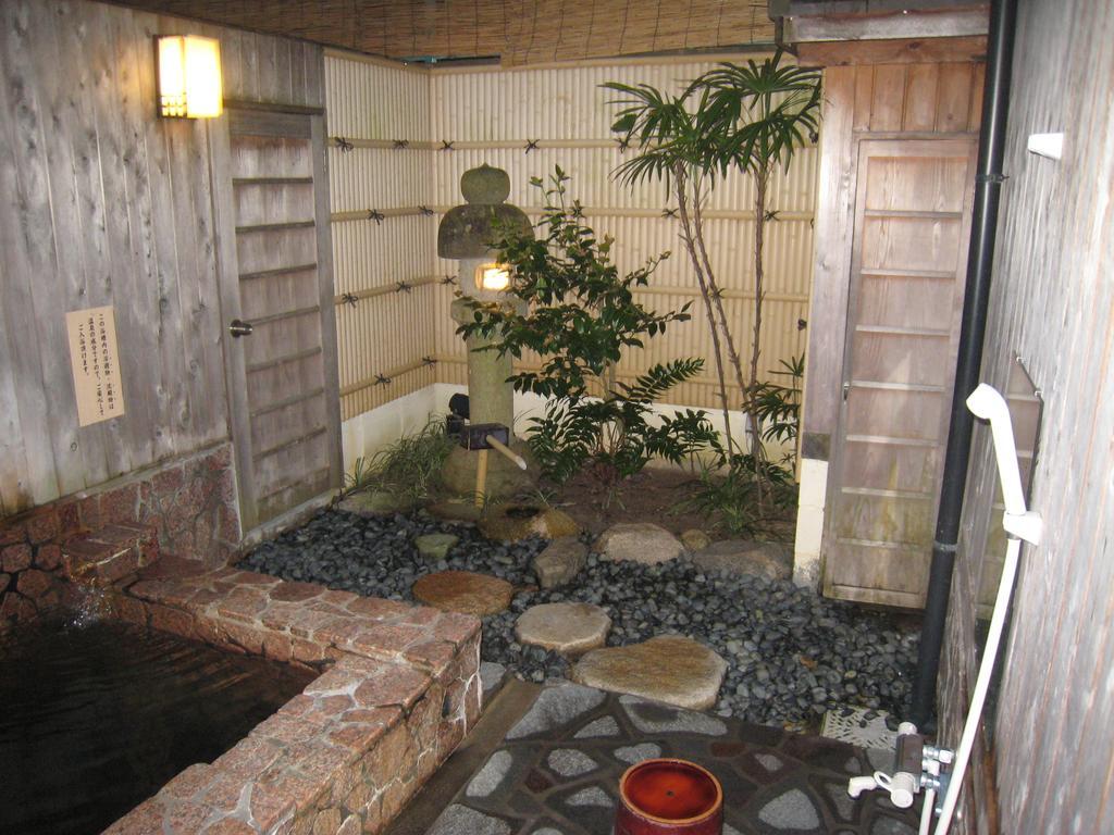 Utsumionsen Ichizu Hotel Aichi Kültér fotó