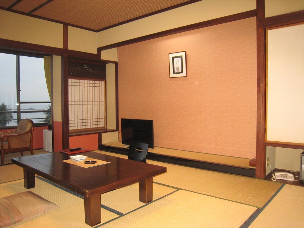 Utsumionsen Ichizu Hotel Aichi Kültér fotó